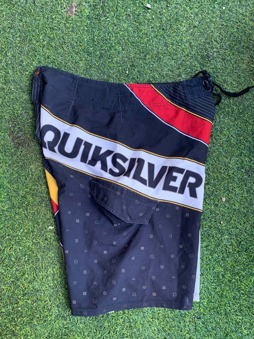 Quicksilver Boardshort (Category: Shorts) located in Carmen. Submitted by fukqueazz (Listing ID 1468462005, Image 2). Description: Quicksilver W 32/ L 22/ LO 11.5 Good Condition Authentic Sign Of Usage Cut Tag 📍Cebu JnT Express Mop:Gcash.