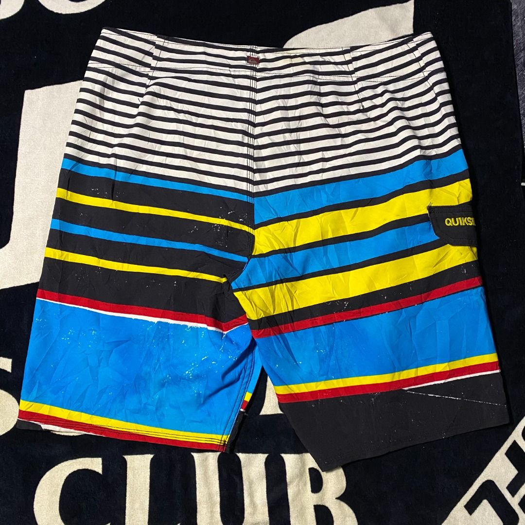 Quiksilver board shorts (Category: Swim Trunks & Board Shorts) located in Las Pinas. Submitted by all_details_posted (Listing ID 1468456803, Image 2). Description: size: 36 | lenght: 21.8.