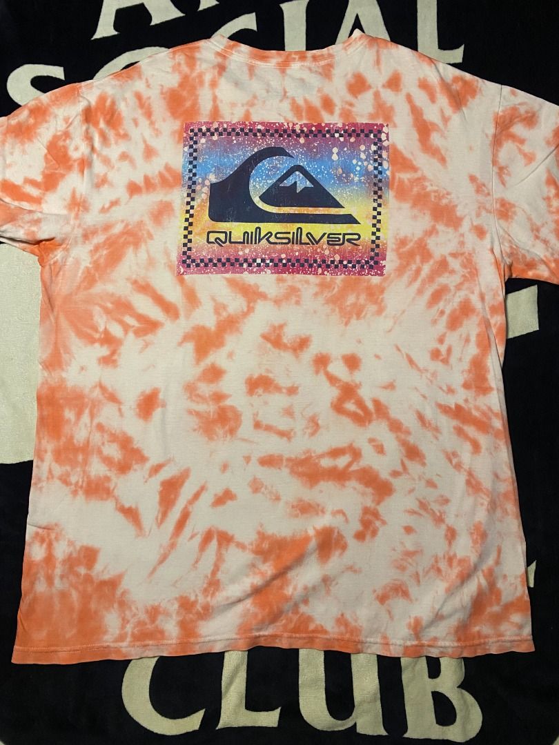 Quiksilver tie dye shirt (Category: Tshirts & Polo Shirts ) located in Las Pinas. Submitted by all_details_posted (Listing ID 1468430166, Image 2). Description: vintage style laser print may dumi lang konti sa harap.