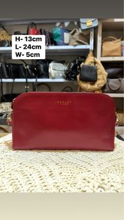 (Category: ) located in . Submitted by vintage_vogue6100 (Listing ID 1468402421, Image 1). Description: .