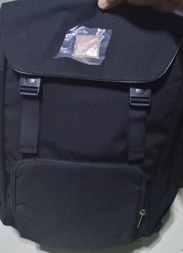 Raffles back pack (Category: Backpacks) located in Manila. Submitted by mangie12 (Listing ID 1468468512, Image 3). Description: brand new nego sa sure buyer.