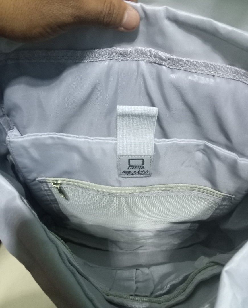 Raffles back pack (Category: Backpacks) located in Manila. Submitted by mangie12 (Listing ID 1468468512, Image 1). Description: brand new nego sa sure buyer.