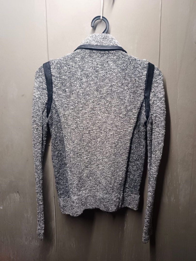 RAG & BONE (Category: Coats, Jackets and Outerwear) located in Dasmarinas. Submitted by jessputrages (Listing ID 1468433883, Image 2). Description: For sale Rag & Bone Coat Excellent condition No issue 1500 plus shipping fee Pm for more details.