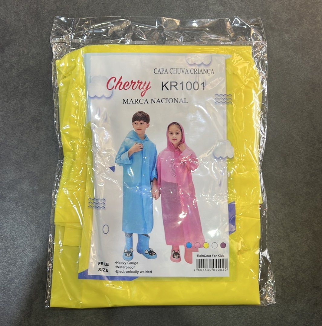 Rain Coat (Kids) (Category: Water Sports) located in Manila. Submitted by sportinggoods10 (Listing ID 1468304155, Image 2). Description: .