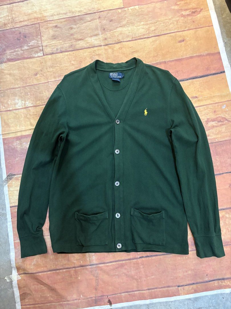 Ralph Lauren Cardigan (Category: Coats, Jackets and Outerwear) located in Echague. Submitted by jake_rc (Listing ID 1468284243, Image 1). Description: Ralph Lauren Cardigan Large on tag Dimes 22.5 x 31.5 Issue: slight fading upper body Price 580 plus SF.