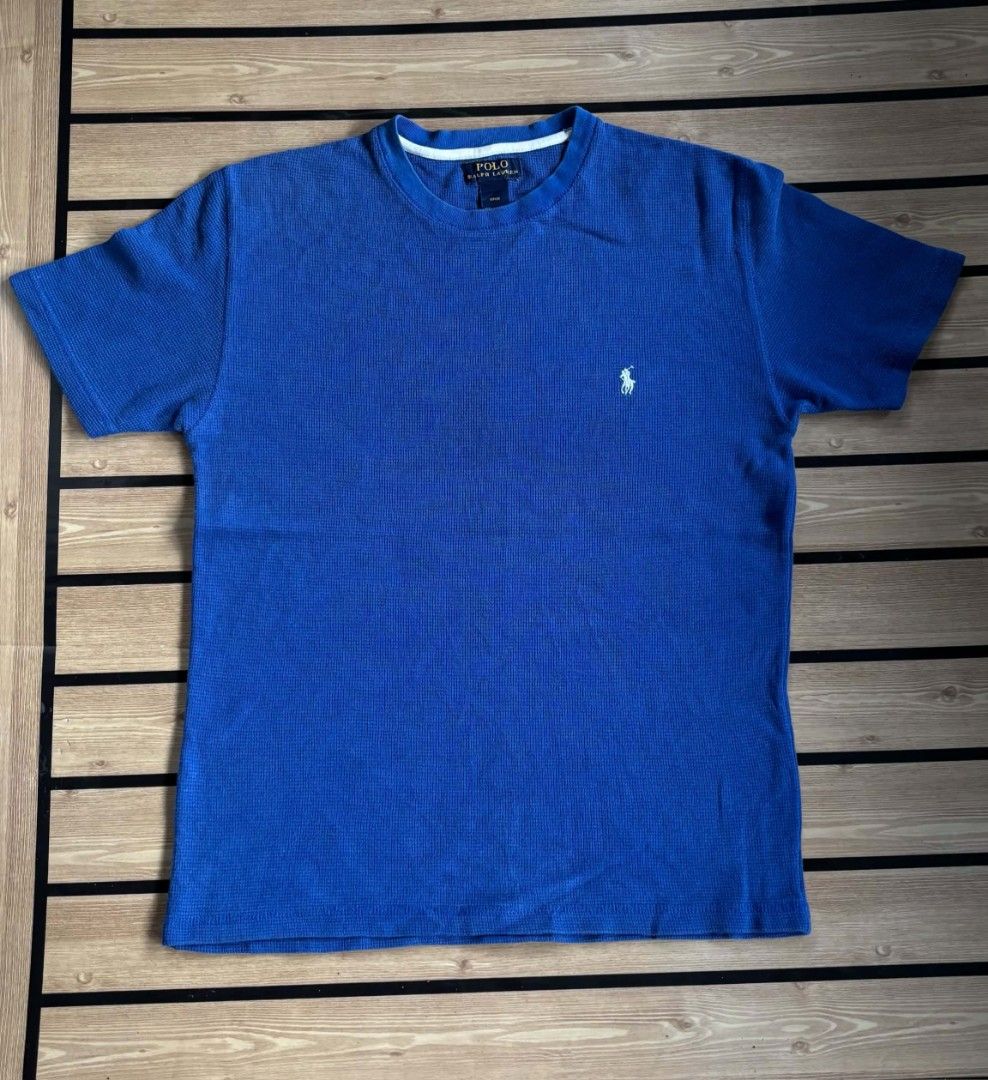 Ralph Lauren Crew neck (Category: Tshirts & Polo Shirts ) located in Santo Tomas. Submitted by rency_thrift (Listing ID 1468439418, Image 2). Description: Polu R@lph L@uren Waffle-Knit Crew-Neck T-Shirt✨️ Excellent Condition✅️ Authentic 💯✅️ Dimes: Width: 19.5 / Length: 22.5 / Size: Small📌 Loc. Sto.Tomas Davao del Norte📍.