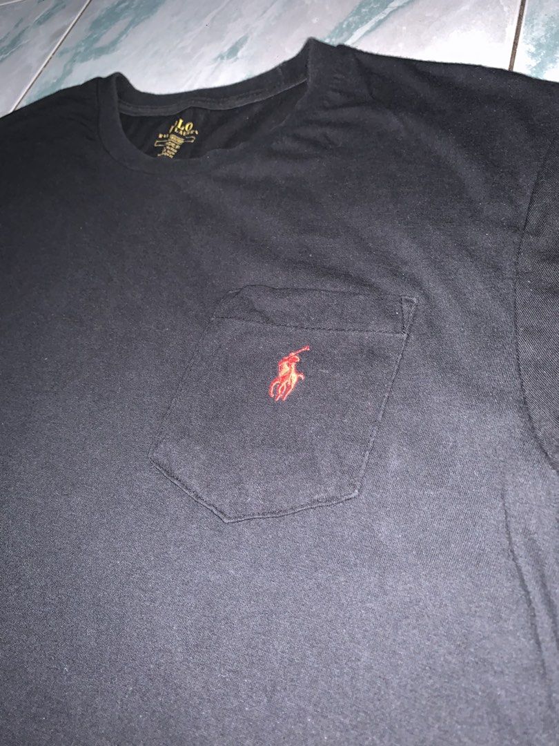 Ralph Lauren pocket tee (Category: Tshirts & Polo Shirts ) located in Pasig City. Submitted by thriftnflip1600 (Listing ID 1468464092, Image 2). Description: L on tag Width: 21.5” Length: 28” Color rate: 9/10 Condition: 9/10 No issue/s.