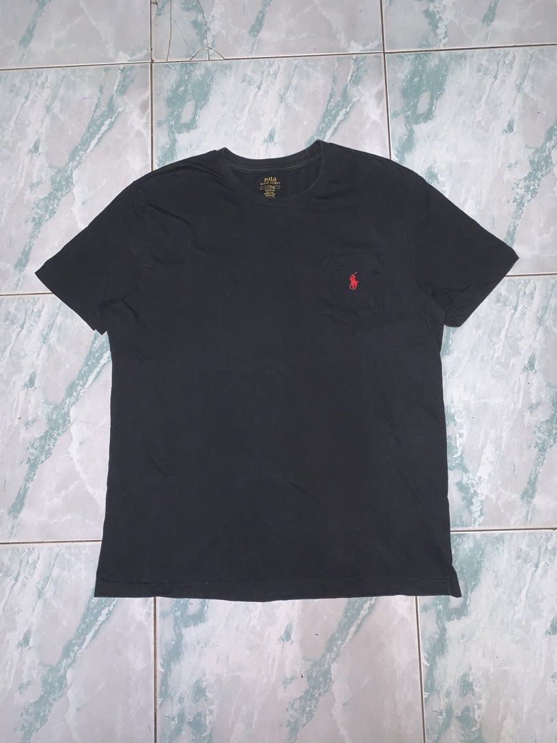 Ralph Lauren pocket tee (Category: Tshirts & Polo Shirts ) located in Pasig City. Submitted by thriftnflip1600 (Listing ID 1468464092, Image 1). Description: L on tag Width: 21.5” Length: 28” Color rate: 9/10 Condition: 9/10 No issue/s.