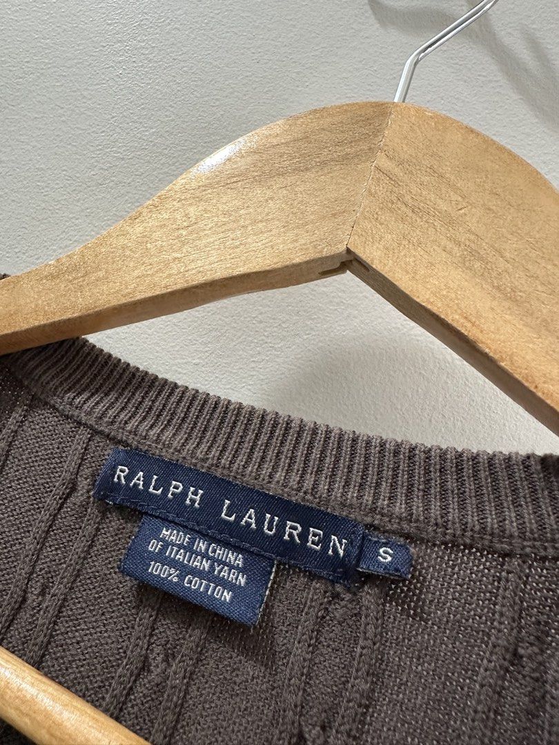 Ralph Lauren V-neck Cable Knit Sweater (Category: Coats, Jackets and Outerwear) located in Baguio. Submitted by .daryl (Listing ID 1468348371, Image 3). Description: 17 width 21 length .