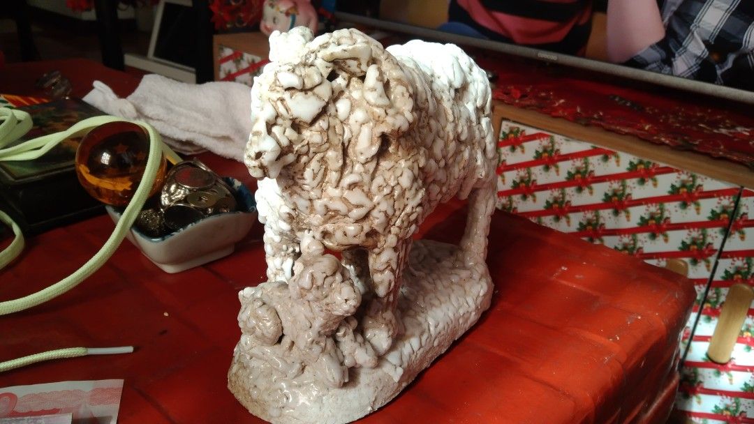 Ram figurine (Category: Other Home Decor) located in Cavite. Submitted by dwyane-dee (Listing ID 1468337199, Image 1). Description: may basag po siya sa horns pero hindi po halata and minor lang po kaya 260 lang po price.