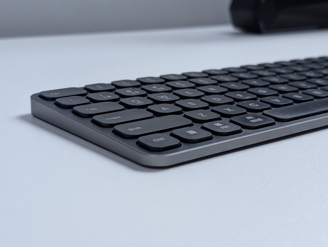 Rapoo E9050L Multi-mode Wireless Keyboard Dark Grey (Category: Computer Keyboard) located in Manila. Submitted by ninkevdo (Listing ID 1468313285, Image 3). Description: Rapoo E9050L srp 1800 For sale 1350 Meetup cabanatuan or deliver 1-2days via jnt express No cod, gcash or mari bank only.
