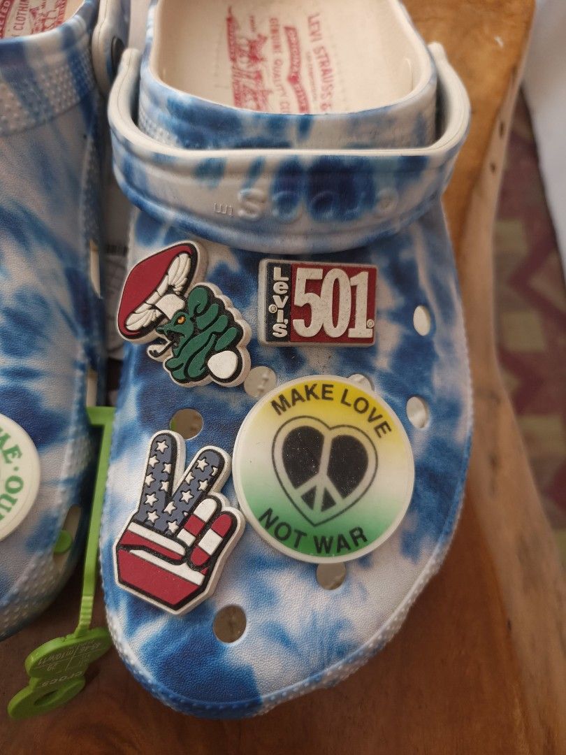 Rare Levi's x Crocs Classic Clog, size 11 (Category: Slippers & Slides) located in Camalaniugan. Submitted by thrifter10 (Listing ID 1468330372, Image 2). Description: .