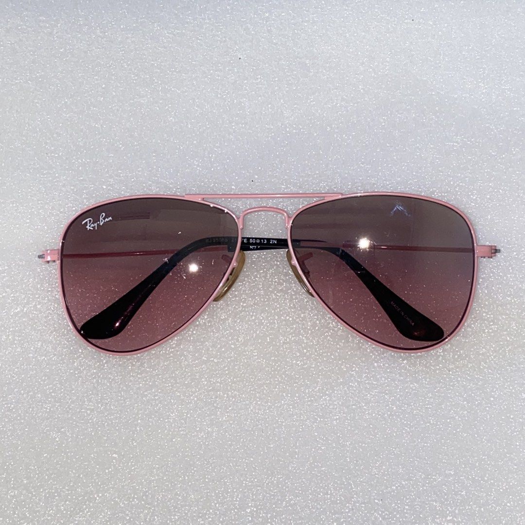 Ray Ban Aviator Kids Sunglasses (Category: Sunglasses & Eyewear) located in Bulacan. Submitted by jexmd (Listing ID 1468294752, Image 2). Description: .