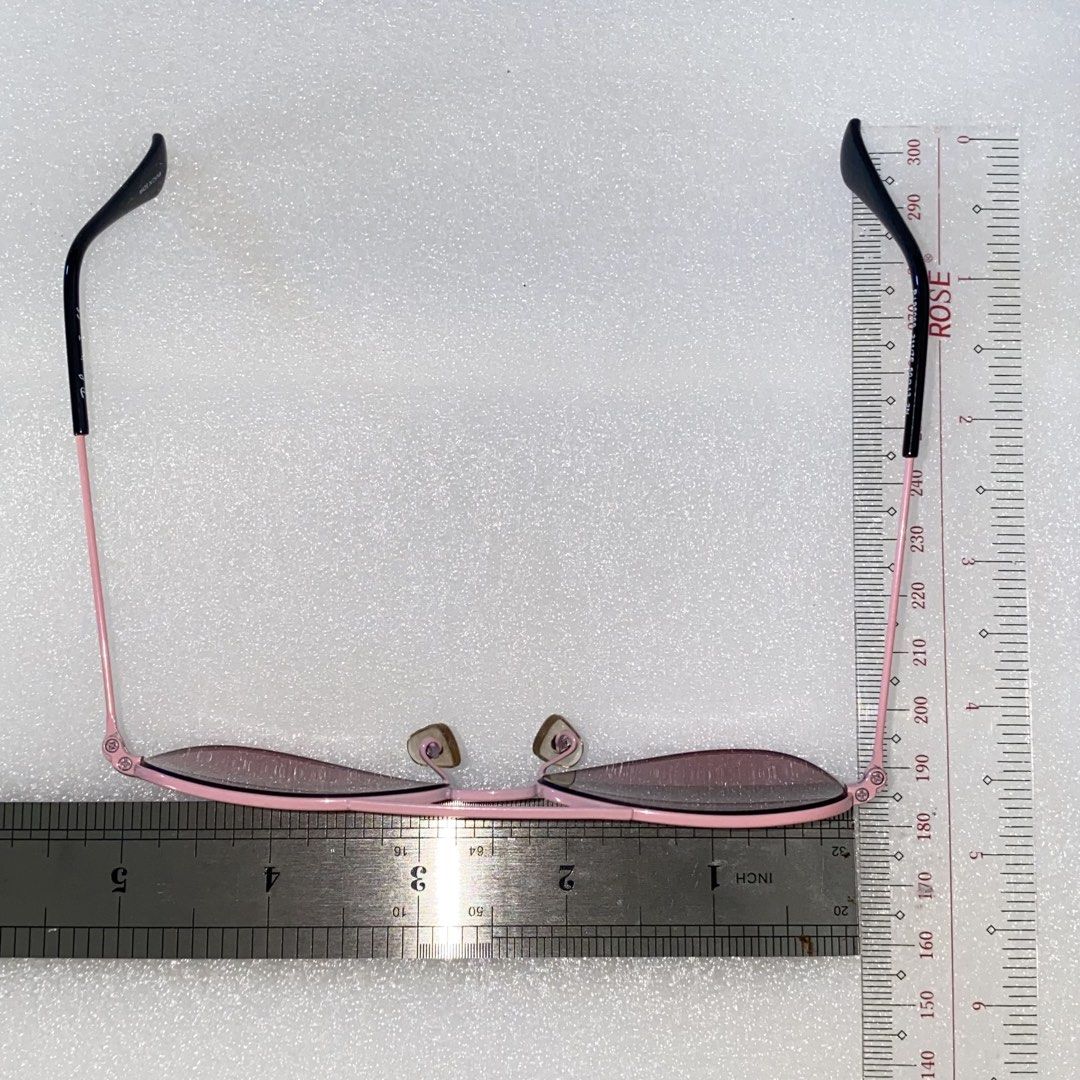 Ray Ban Aviator Kids Sunglasses (Category: Sunglasses & Eyewear) located in Bulacan. Submitted by jexmd (Listing ID 1468294752, Image 3). Description: .