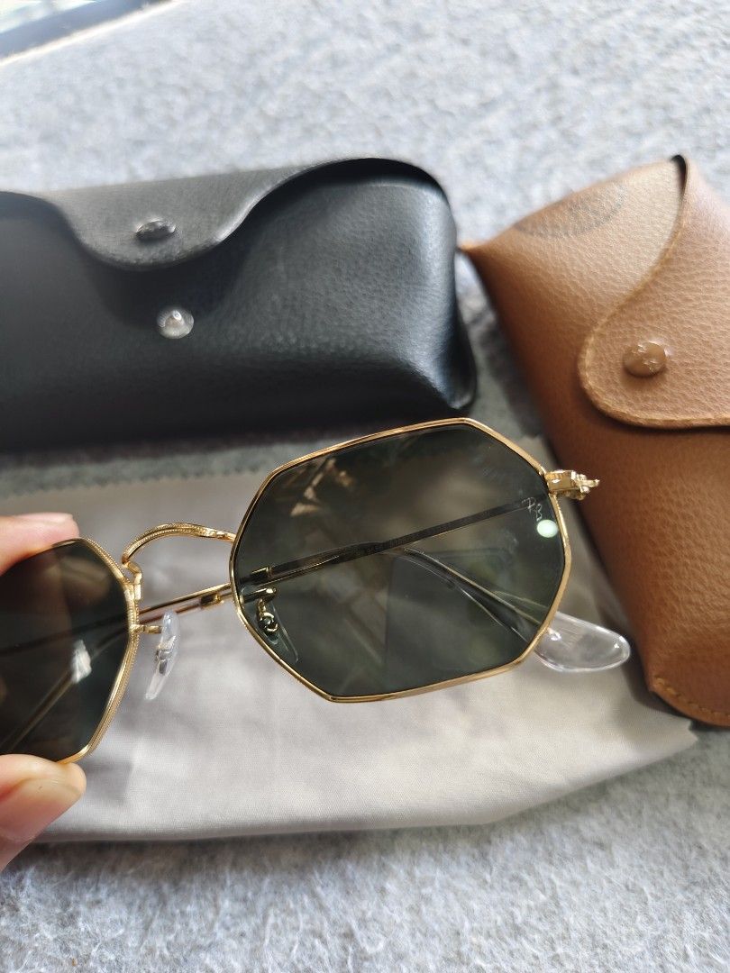 Ray ban octagon (Category: Activewear) located in Balatan. Submitted by benandbon2 (Listing ID 1468320422, Image 2). Description: large size octagon good as new no issue with case add shipping fee.