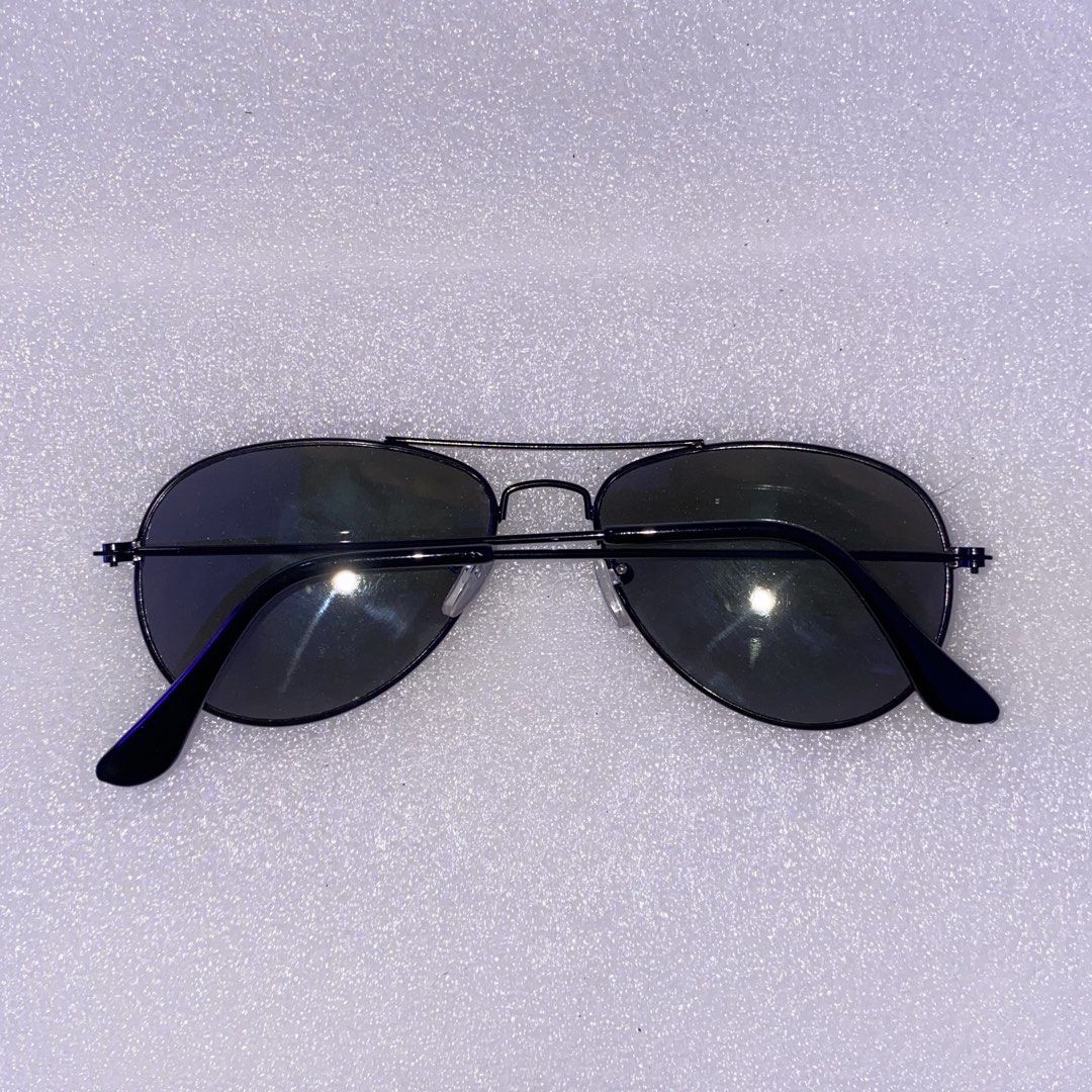 Sunglasses (Category: Sunglasses & Eyewear) located in Bulacan. Submitted by jexmd (Listing ID 1468297209, Image 2). Description: .