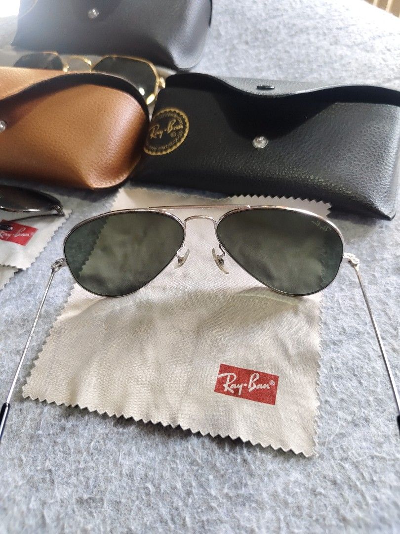 Rayban (Category: Activewear) located in Balatan. Submitted by benandbon2 (Listing ID 1468320935, Image 3). Description: aviator silver with case no issue good as new add af.