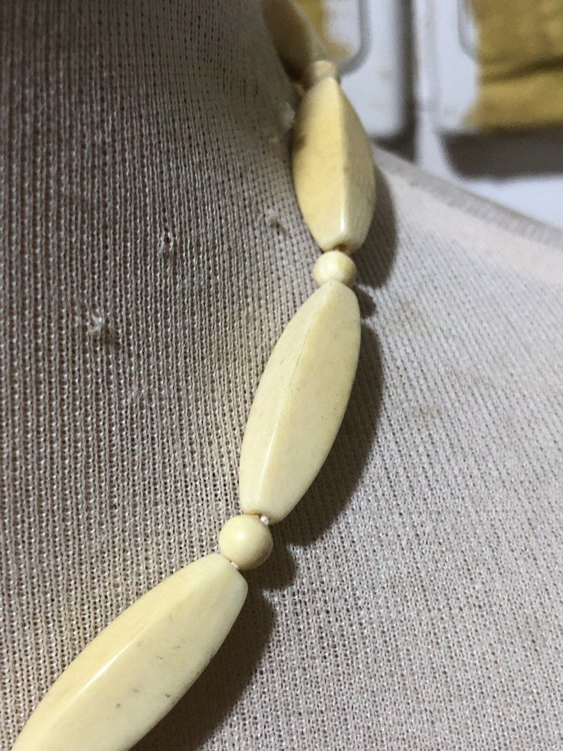 Real ivo necklace (Category: Necklaces) located in Manila. Submitted by anneverz (Listing ID 1468394596, Image 2). Description: Real ivo Vintage Cod/cop lbc .