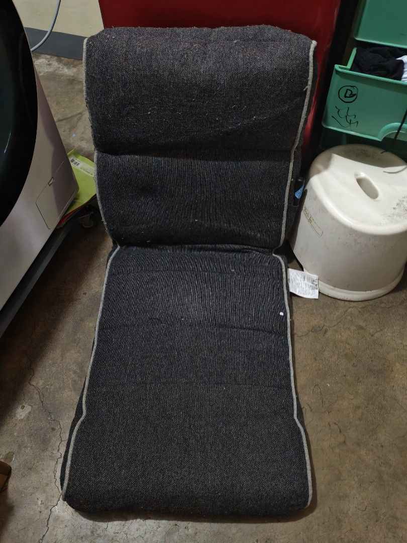 Reclining Chair Japan surplus (Category: Chairs) located in Manila. Submitted by aks_japansurplus30 (Listing ID 1468498020, Image 2). Description: - Easily adjustable backrest with multiple angle options - Folds completely flat for convenient storage - Clean condition and works properly -Reclining Nahihiga -250 each .