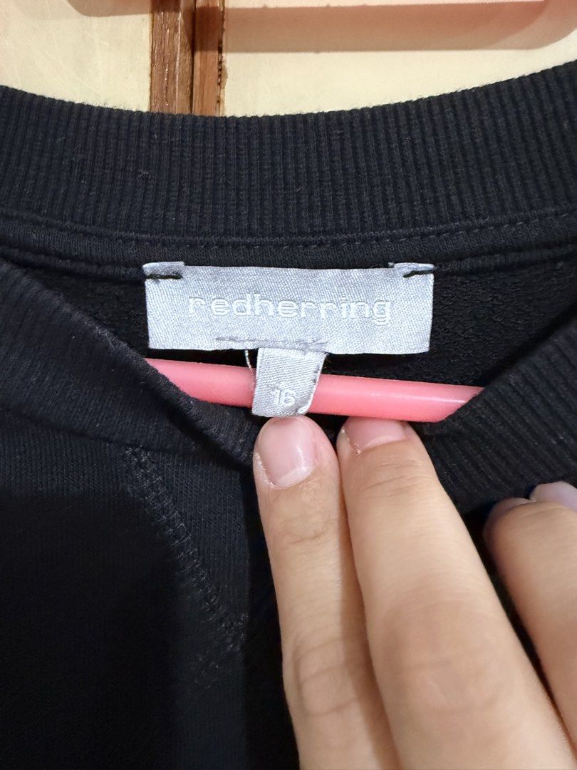 Red Herring Black Sweater size 16 (Category: Longsleeves) located in Manila. Submitted by preloved_new_forsale (Listing ID 1468348462, Image 3). Description: .