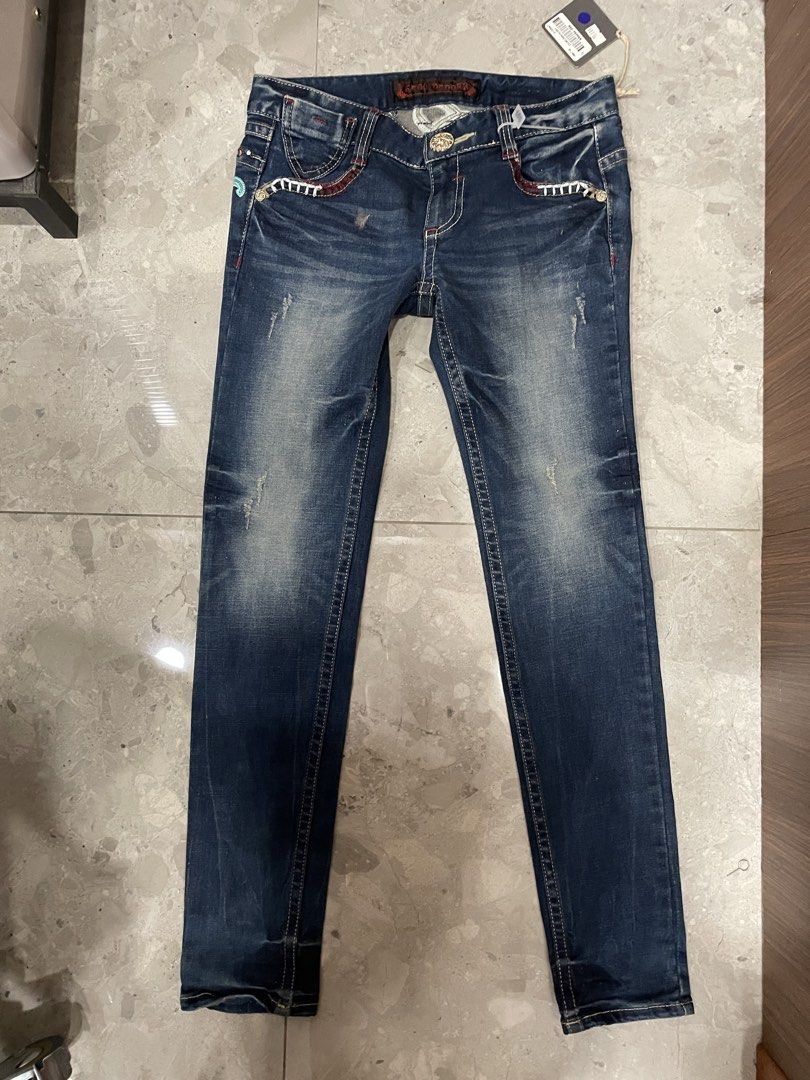 Red pepper (Category: Jeans) located in Lucena. Submitted by riyizthriftz (Listing ID 1468330563, Image 3). Description: Red pepper jeans Size 27 Good condition .