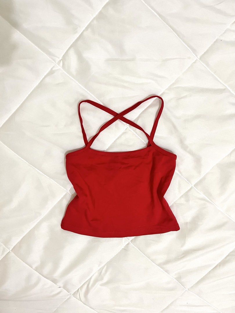 Red sleeveless Crop Top (Category: Sleeveless) located in Marikina City. Submitted by eloxade.ee (Listing ID 1468452303, Image 1). Description: 🪞xs-s 🏷️ mine 89 10/10! .
