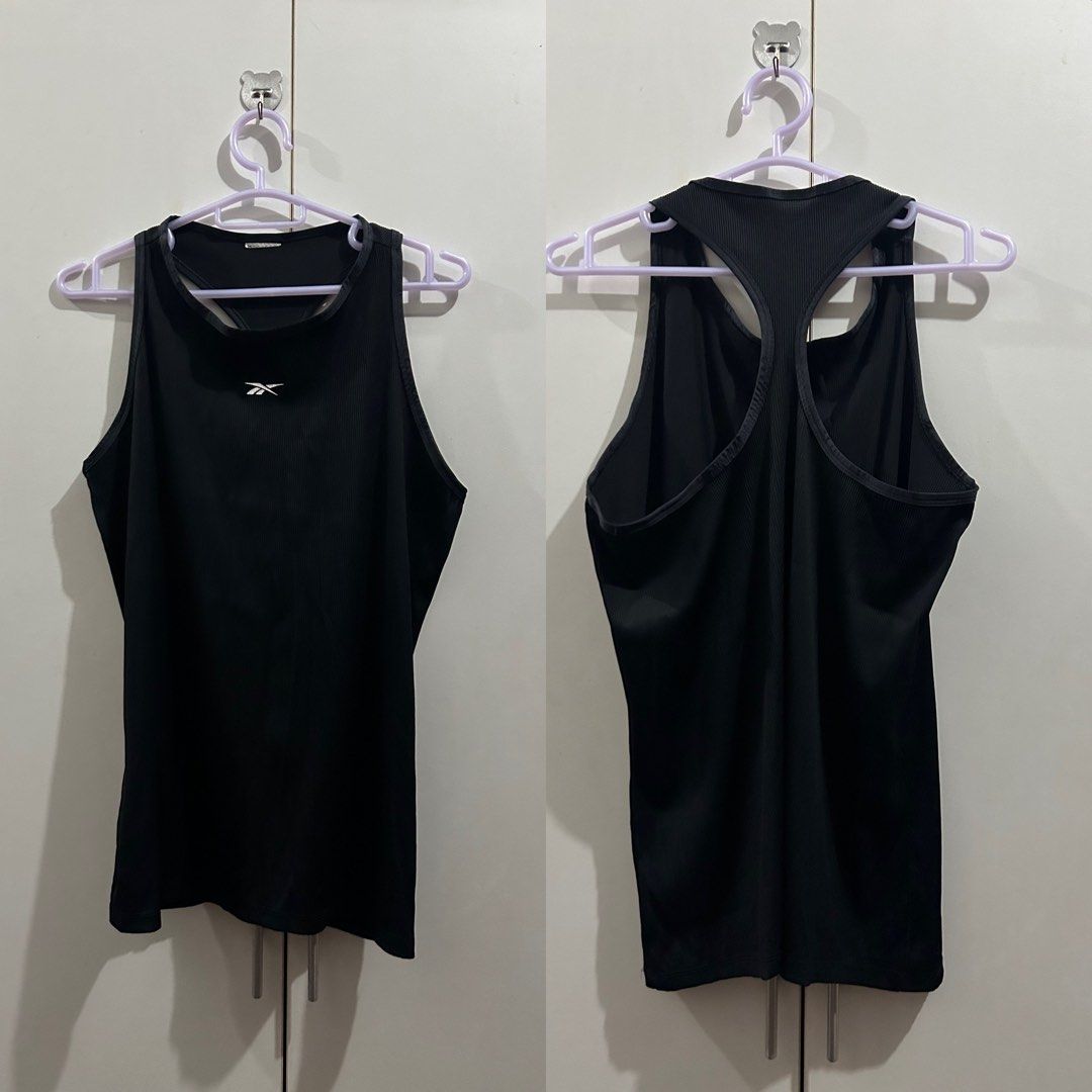 Reebok Active Top (Category: Activewear) located in Manila. Submitted by chen_clybelles (Listing ID 1468398152, Image 1). Description: .