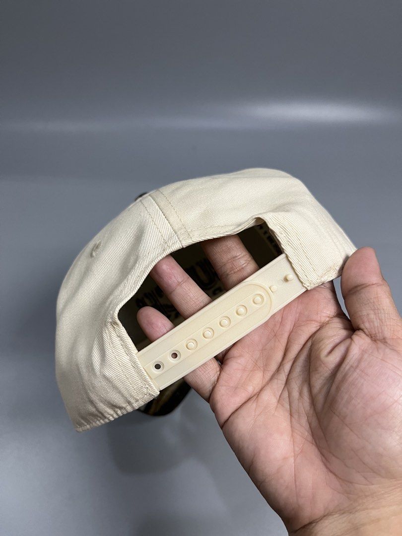 REELTREE SNAPBACK CAP (Category: Caps & Hats) located in Taguig. Submitted by oneday_pickenget (Listing ID 1468381208, Image 3). Description: .