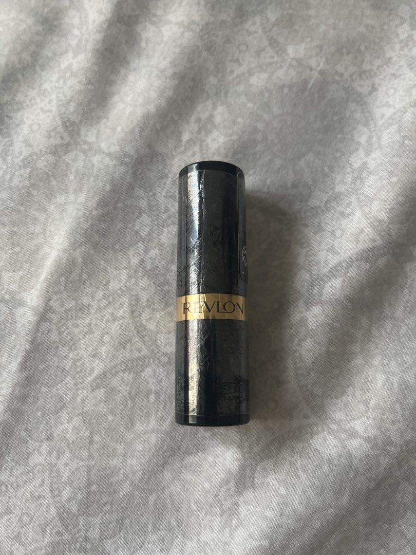 Revlon Super Lustrous Lipstick Certainly Red 740 (Category: Makeup) located in Manila. Submitted by dominique_737 (Listing ID 1468498650, Image 1). Description: Revlon lipstick in shade 740 Certainly Red. Crème finish. Brand new tube, completely sealed in original plastic wrap. Vibrant red colour for everyday wear or special occasions. Standard lipstick size..