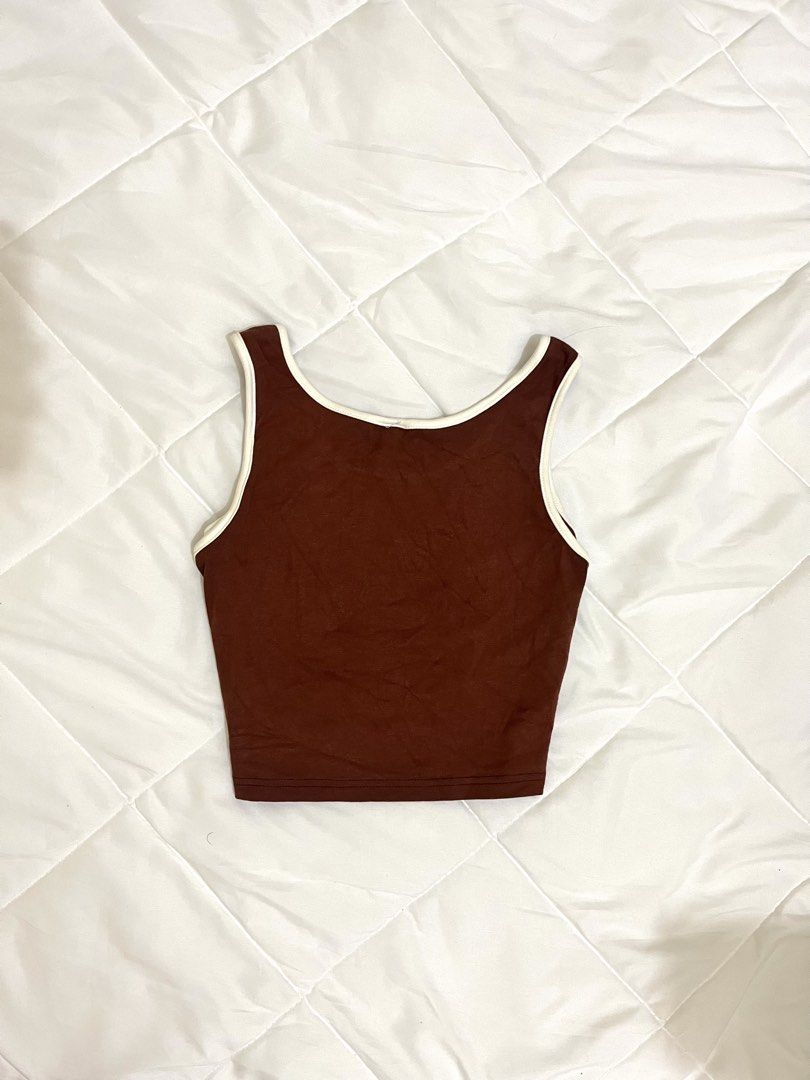 Ribbed Brown Top (Category: Sleeveless) located in Marikina City. Submitted by eloxade.ee (Listing ID 1468451722, Image 2). Description: 🪞s-m. 🏷️ mine 100 10/10! .