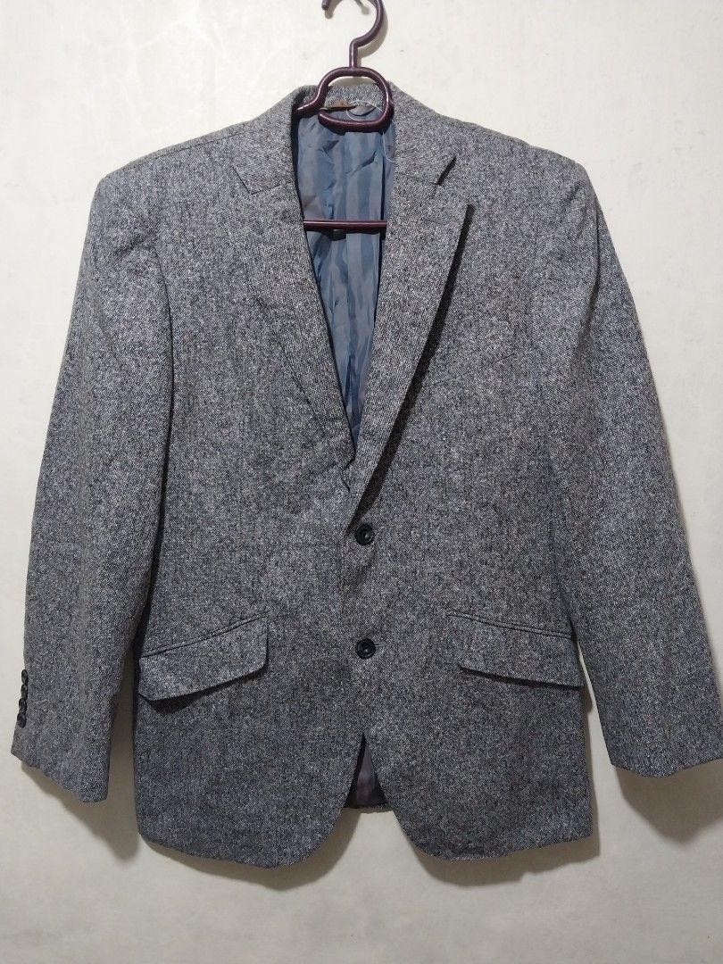 Richard James savile row gray Tweed Blazer Jacket (Category: Coats, Jackets and Outerwear) located in Manila. Submitted by PrinceDani.Clothing (Listing ID 1468337011, Image 3). Description: Richard james savile row gray tweed blazer Medium fit 20in width 29in length 17in shoulder 22.5in sleeves excellent condition .