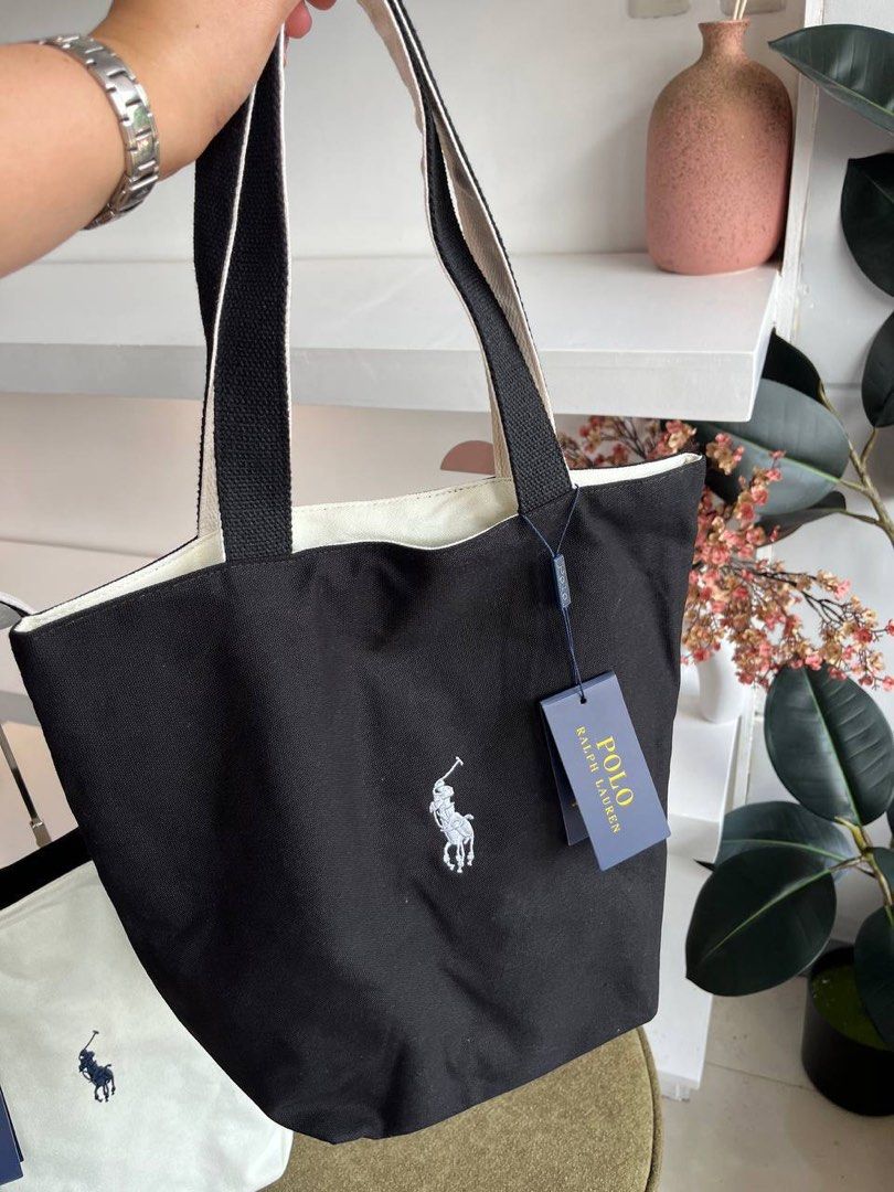 RL Reversible Tote (Category: Shoulder Bags) located in Binan City. Submitted by pinkykeenshop (Listing ID 1468404129, Image 2). Description: .