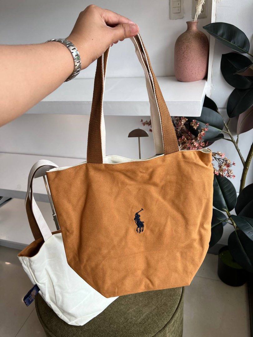 RL Reversible Tote (Category: Shoulder Bags) located in Binan City. Submitted by pinkykeenshop (Listing ID 1468404283, Image 2). Description: .