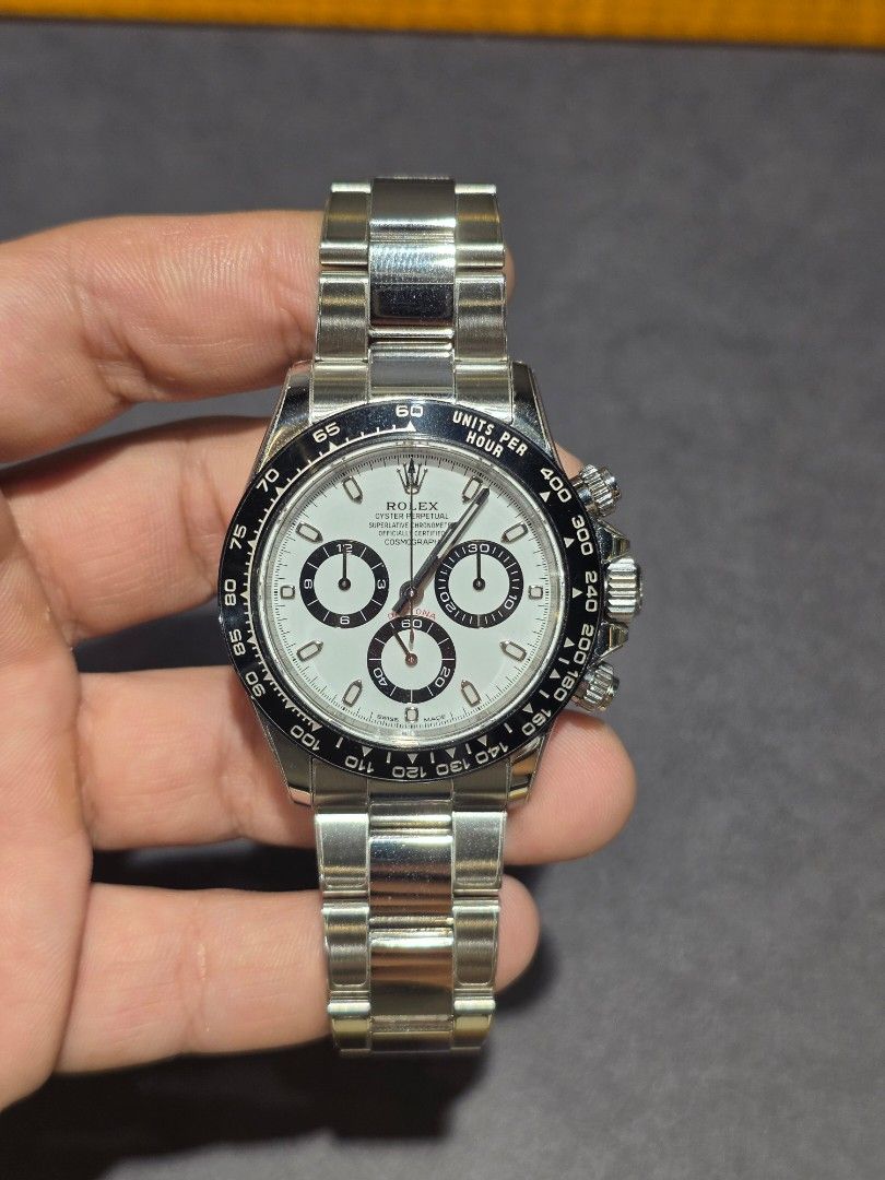 Rolex Daytona "Panda" (Category: Luxury Watches) located in Manila. Submitted by szecarl10168890 (Listing ID 1468496689, Image 1). Description: Rolex Daytona "Panda" Year 2022 Complete Set Box and Papers Reference Number: 116500LN .