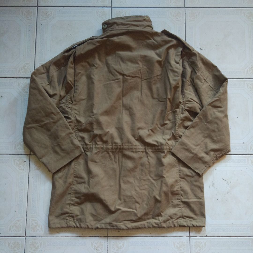 Rothco M-65 Jacket S (Category: Coats, Jackets and Outerwear) located in Pasay City. Submitted by denimdude.ph (Listing ID 1468323561, Image 2). Description: with packable hood sleeve looks short, maybe altered.