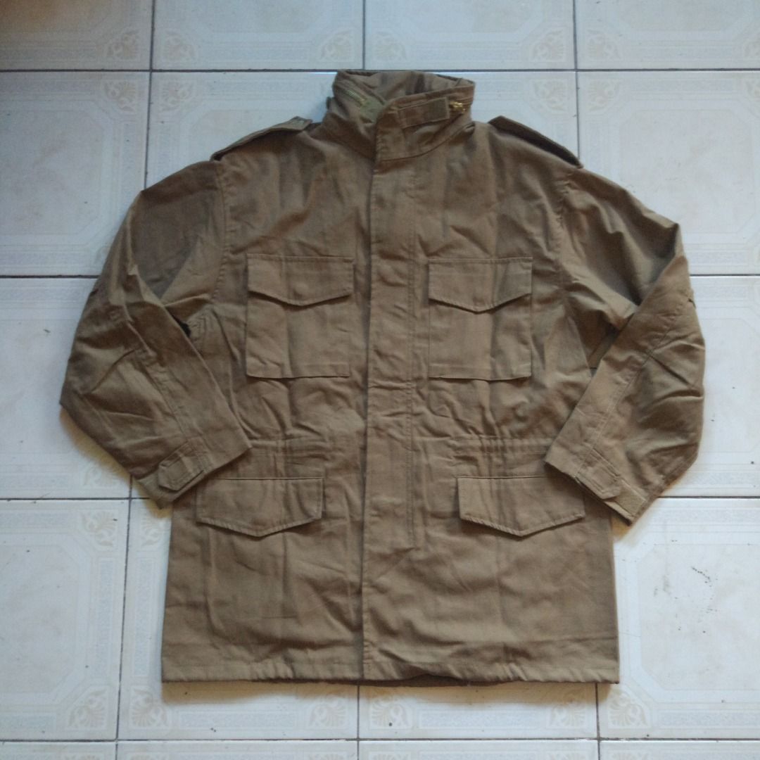 Rothco M-65 Jacket S (Category: Coats, Jackets and Outerwear) located in Pasay City. Submitted by denimdude.ph (Listing ID 1468323561, Image 1). Description: with packable hood sleeve looks short, maybe altered.