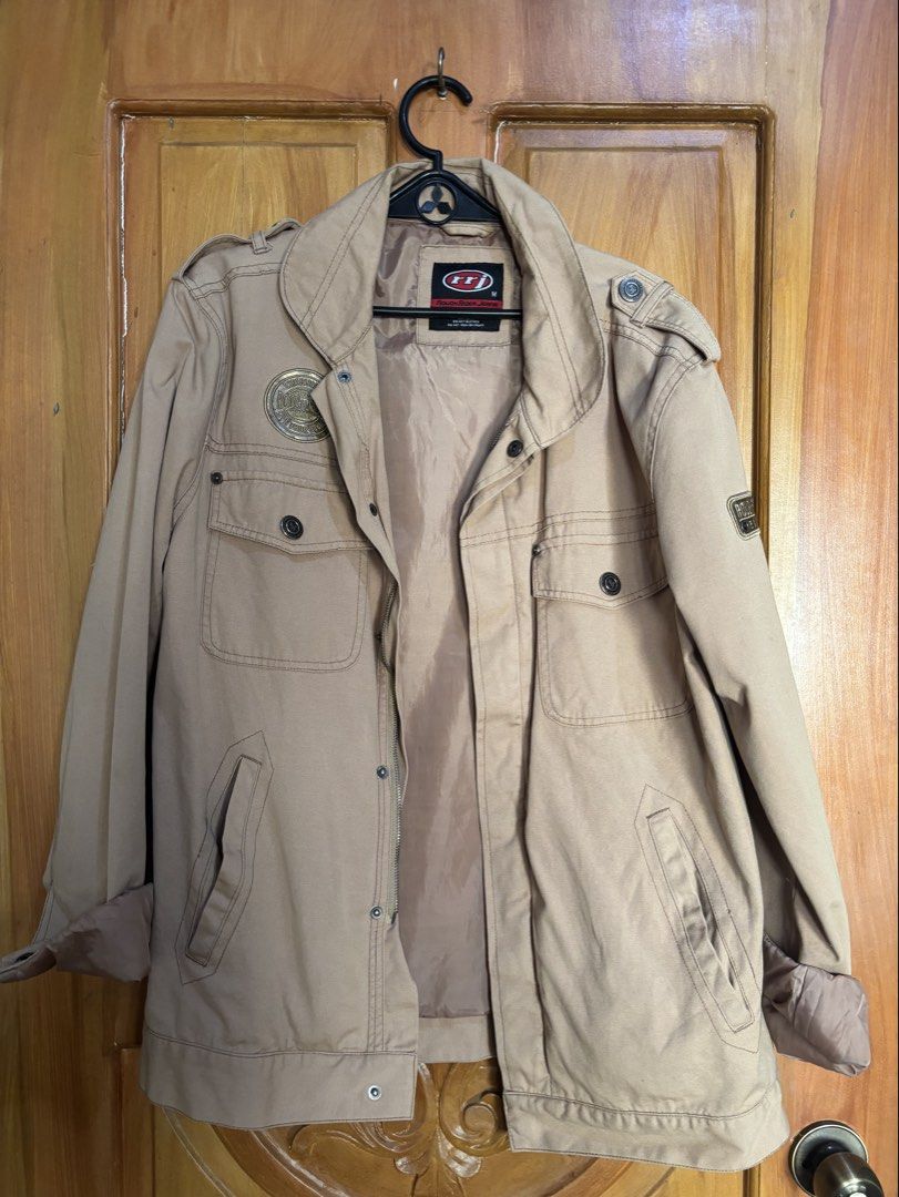 Rough Rider Jeans RRJ Beige Jacket Size M (Category: Coats, Jackets and Outerwear) located in Manila. Submitted by shopmik4scloset (Listing ID 1468331262, Image 1). Description: Hi 👋🏽 Yes, it’s available :) Authentic & No issues LP POSTED! 📍: Sampaloc Manila 🚚: Lalamove or J&T 💵: Gcash or Bank Transfer No meet ups, cod or free sf!.