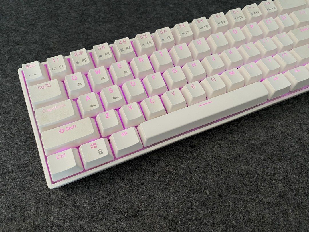 Royal Kludge RK71 Wireless Mechanical Keyboard White (Category: Computer Keyboard) located in Paranaque City. Submitted by cheska.zaldivar (Listing ID 1468357728, Image 1). Description: 🎮 Selling my pre-loved Royal Kludge RK71 Wireless Mechanical Keyboard. Details: • Model: Royal Kludge RK71 • Compact 71-key layout with dedicated arrow keys • Switches: Equipped with a mix of red and blue switches • Tri-mode connectivity: Bluetooth, 2.4GHz Wirele