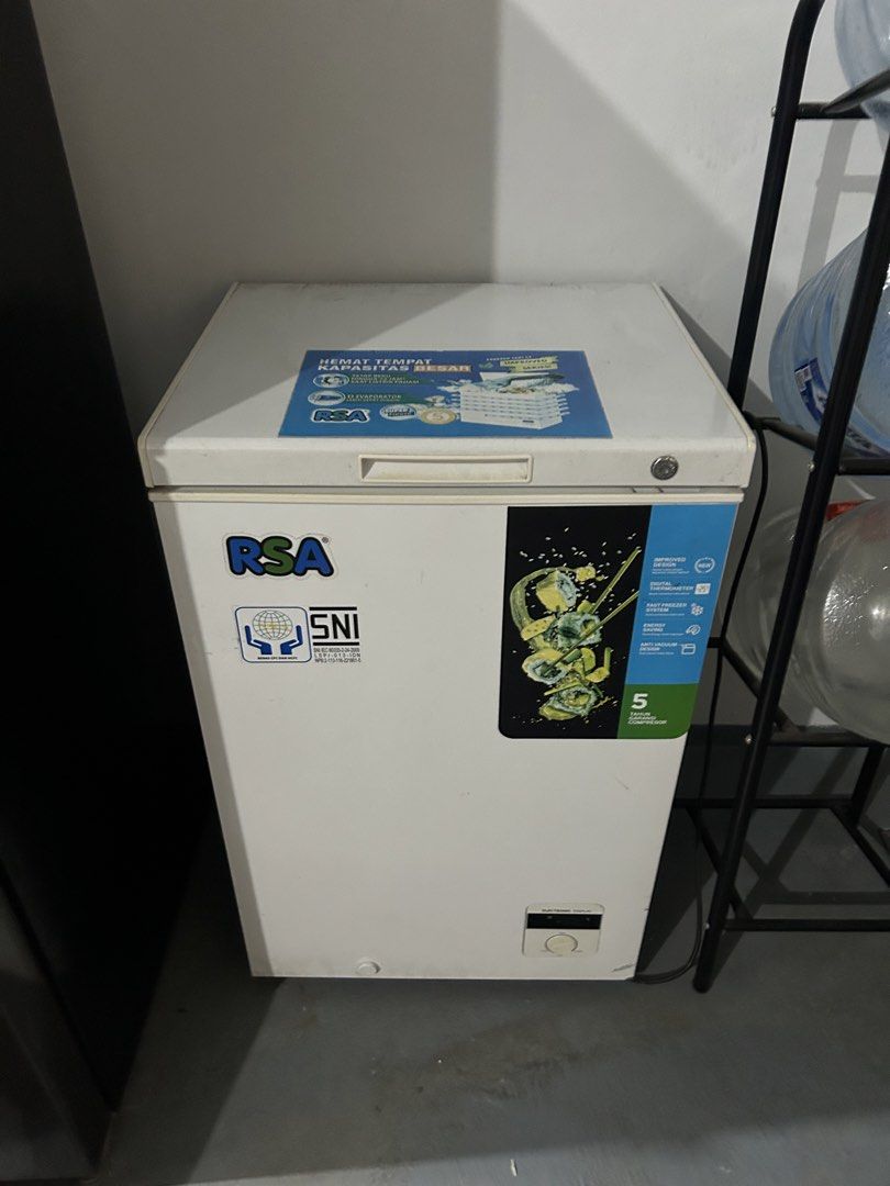 RSA freezer, Elektronik, Lainnya di Carousell
