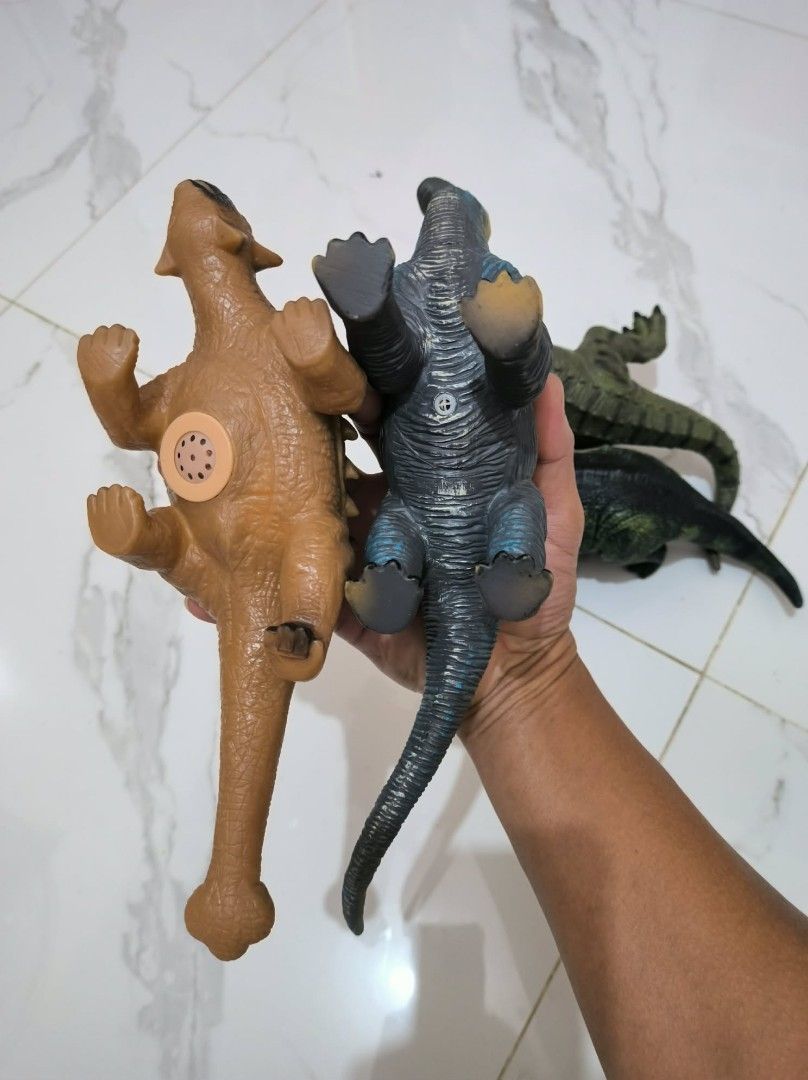 rubber dino toys set 350 (Category: Action & Battle Toys) located in Manila. Submitted by jo_daph (Listing ID 1468315602, Image 3). Description: rubber dino toys set 350.
