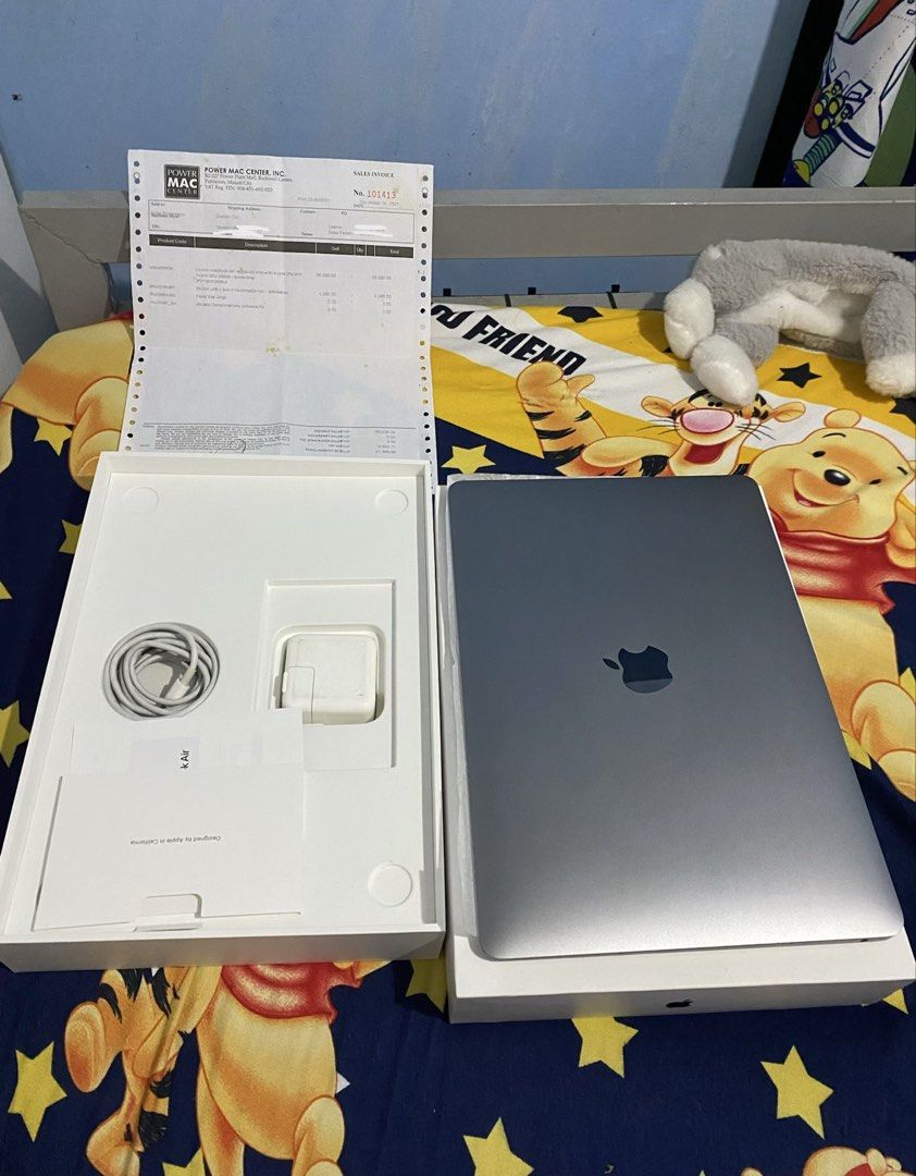 RUSH MacBook Air M1 Complete Package with Receipt (Category: Laptops & Notebooks) located in Manila. Submitted by floweroniz (Listing ID 1468495404, Image 1). Description: MACBOOK AIR M1 ₱32,999. rare nalang po like new na m1 + receipt • Apple M1 Chip • 8GB Unified Memory • 13.3” Retina Display • 256GB SSD Storage • macOS Golden Gate 27.0.1 (latest) • Battery Health: 94% • Battery Cycle Count: 95 ✔️ No known issues, never been repaired ✔️ Very go
