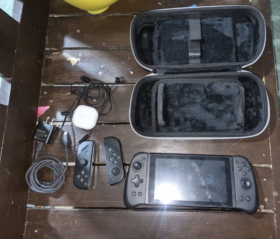 RUSH!!! RUSH!!! Nintendo switch v1 jailbreak (256 gb) (Category: Nintendo) located in Manila. Submitted by d1rkyy (Listing ID 1468293826, Image 2). Description: RUSH KAYA NEGOTIABLE!!! 256gb Sandisk line Genius Joypad with Case Dobe Joycon Skull & Co 45W Charger JBL Tune 110 wired earphones freebie: samsung buds fe rfs: busy na sa work + bumili ng laptop meetups: around imus and bacoor.