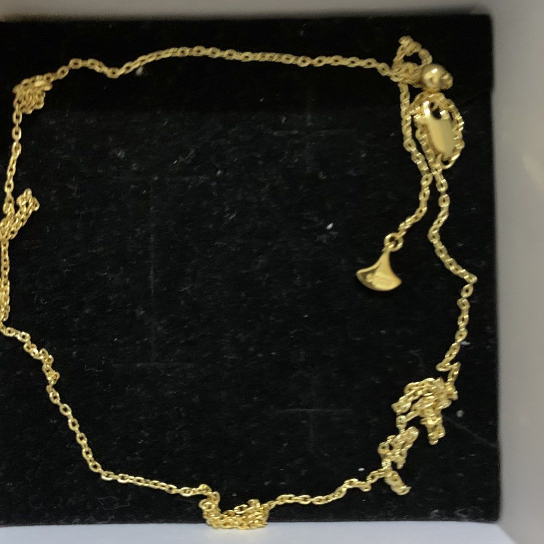 S925 Gold-plated adjustable Chain Necklace (Category: Necklaces) located in Quezon City. Submitted by itscxyy (Listing ID 1468358208, Image 1). Description: - Material: S925 Sterling Silver with gold plating - Adjustable Fit: Features a smooth sliding bead mechanism for desired necklace length - Perfect for everyday wear or gifting .