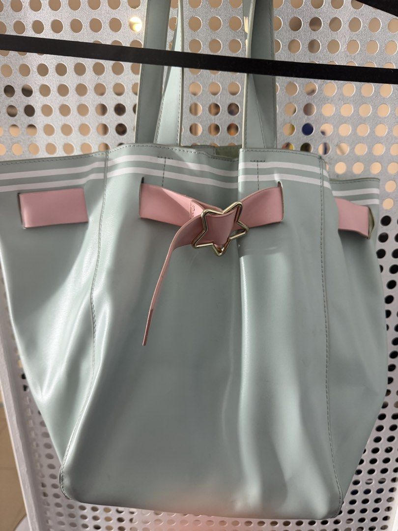 Sailor Moon Grace Gift Bag Sailor Jupter (Category: Shoulder Bags) located in Marikina City. Submitted by bg22.23 (Listing ID 1468480794, Image 3). Description: Needs cleaning. Auth from Taiwan..