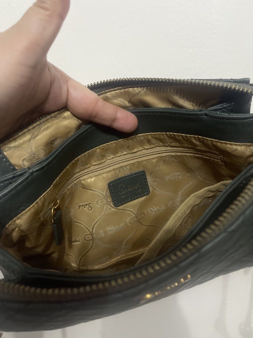 Salad sling (3 compartments) (Category: Cross-body Bags) located in Quezon City. Submitted by itsallaboutstuffphbya (Listing ID 1468457734, Image 3). Description: Fits long wallets, promax Sf by the buyer..