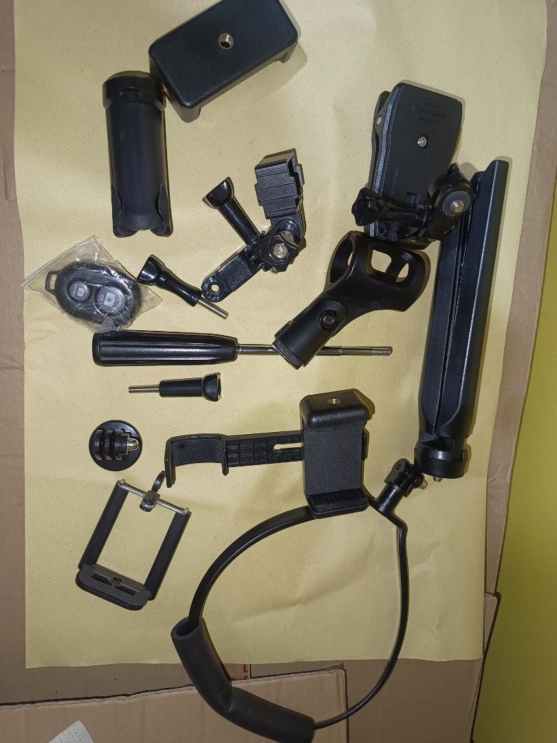 SALE #11: Ring Light, Photography tools, Excercise Garter set, etc (Category: Lighting & Studio Equipment) located in Taguig. Submitted by takahirocg (Listing ID 1468355149, Image 2). Description: OCTOBER RUSH SALE 🎃✨ ‎From the GARAGE ‎SALE #11: Ring Light, Photography tools, Excercise Garter set, etc, for 700 ❤❤❤ ‎MOP: Gcash ‎MOD: Lalamove within MM ‎Sale Runs until end of October. ‎Comment or DM for details.