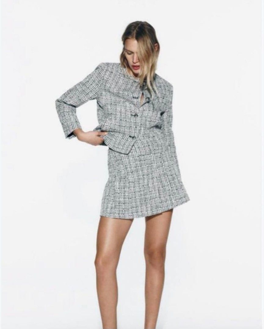Sale! Zara Textured Skort BNWT (Category: Other Bottoms) located in Baguio. Submitted by k_style_co_preloved (Listing ID 1468303868, Image 1). Description: ON SALE! SALE! SALE! 🎉 ✨ SALE GUIDELINES ✨ 📌 Fixed Price Only – All sale items are offered at their final prices. No haggling or further negotiations, please. ❤️ 📏 Flat-Lay Measurements: waist: 14.5 inches length: 15 inched 🔎 Flaws/Remarks: Authentic zara 💯. Brandnew with tag. 💸 PAYMENT 