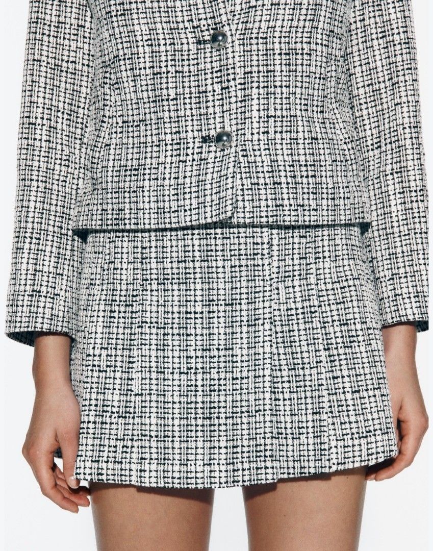 Sale! Zara Textured Skort BNWT (Category: Other Bottoms) located in Baguio. Submitted by k_style_co_preloved (Listing ID 1468303868, Image 3). Description: ON SALE! SALE! SALE! 🎉 ✨ SALE GUIDELINES ✨ 📌 Fixed Price Only – All sale items are offered at their final prices. No haggling or further negotiations, please. ❤️ 📏 Flat-Lay Measurements: waist: 14.5 inches length: 15 inched 🔎 Flaws/Remarks: Authentic zara 💯. Brandnew with tag. 💸 PAYMENT 