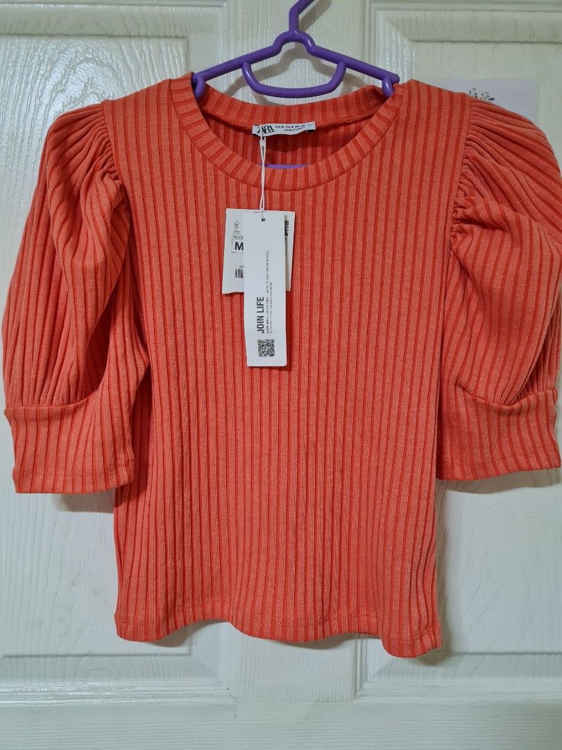 Sale! Zara Voluminious Top (Category: Blouses) located in Baguio. Submitted by k_style_co_preloved (Listing ID 1468434221, Image 3). Description: ON SALE! SALE! SALE! 🎉 ✨ SALE GUIDELINES ✨ 📌 Fixed Price Only – All sale items are offered at their final prices. No haggling or further negotiations, please. ❤️ 📏 Flat-Lay Measurements: M on tag but best fit to S-semi m body frame 🔎 Flaws/Remarks: Authentic zara 💯. 💸 PAYMENT METHOD: bank transfer