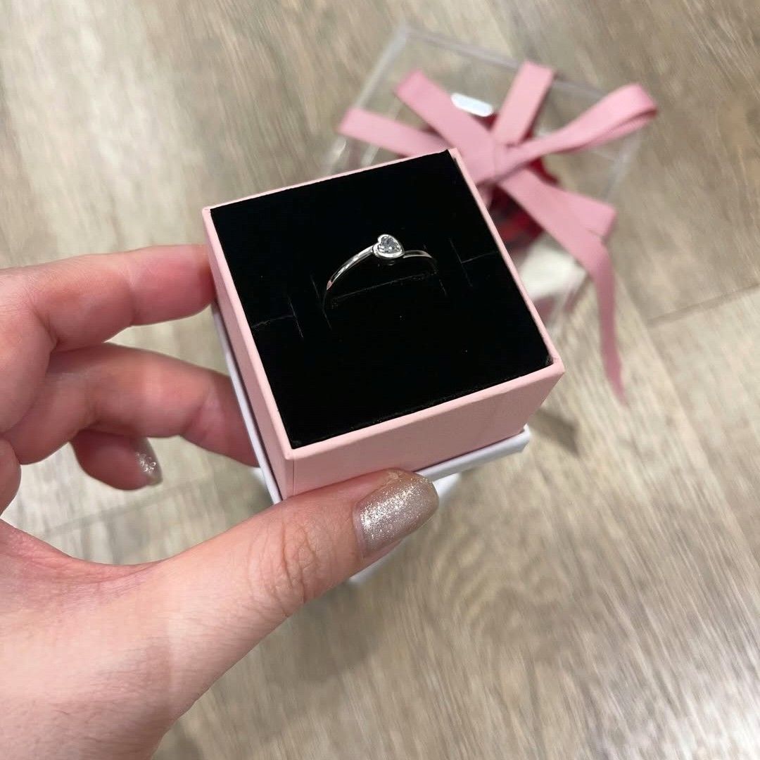SALE❗Pandora Clear Tilted Heart Solitaire Ring (Category: Rings) located in Manila. Submitted by badaloves_u (Listing ID 1468327408, Image 2). Description: - 💯 Authentic Pandora with Authenticity ALE marks - FREE Box and Paper bag 🛍️ - ✨ FREE Cleaning to any Pandora Store 🛵 LALAMOVE courier for same day delivery 🚚 J&T provincial courier.